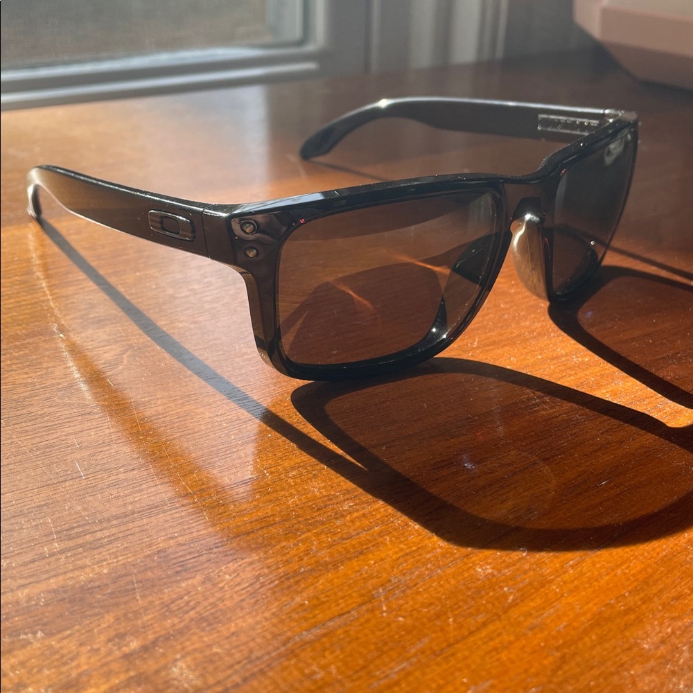 Men’s Oakley Holbrook sunglasses